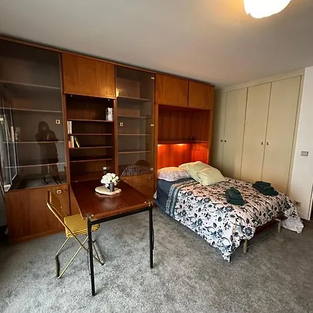 Studio Elegant Au Centre